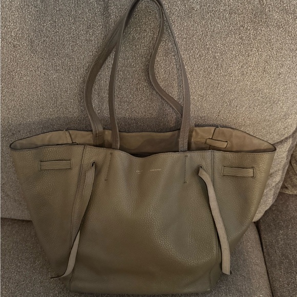 Céline Phantom Cabas Tote - pre Owned - Picture 1 of 9